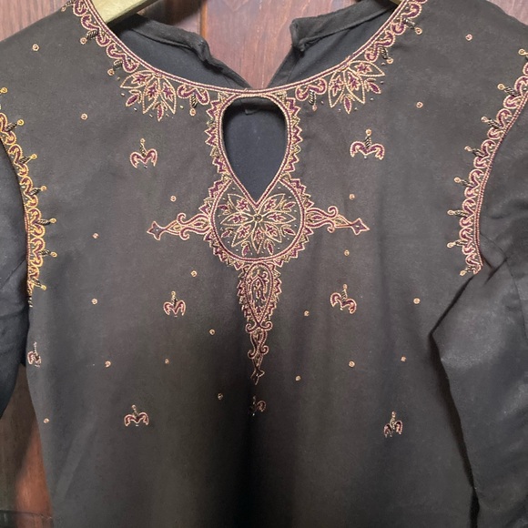 Pakistani designer brown suede long kameez embroidered in fall colors - Picture 3 of 9